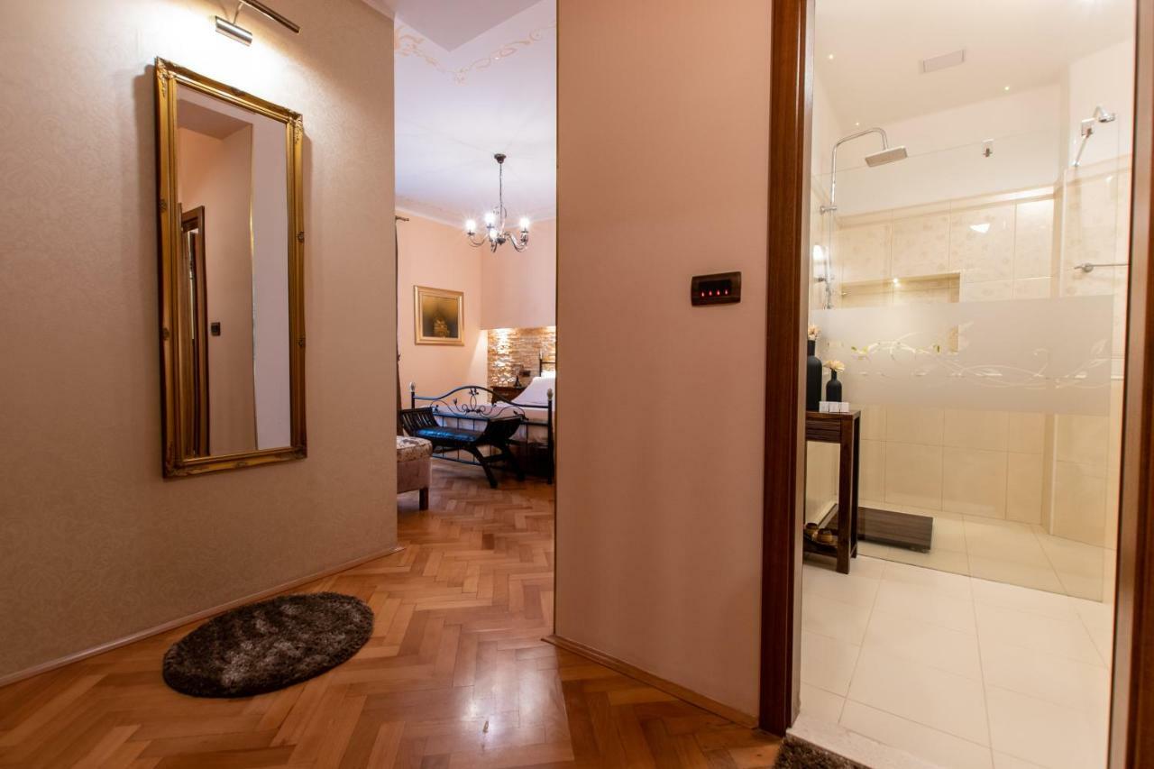 Unique Luxury Rooms Split Exterior photo