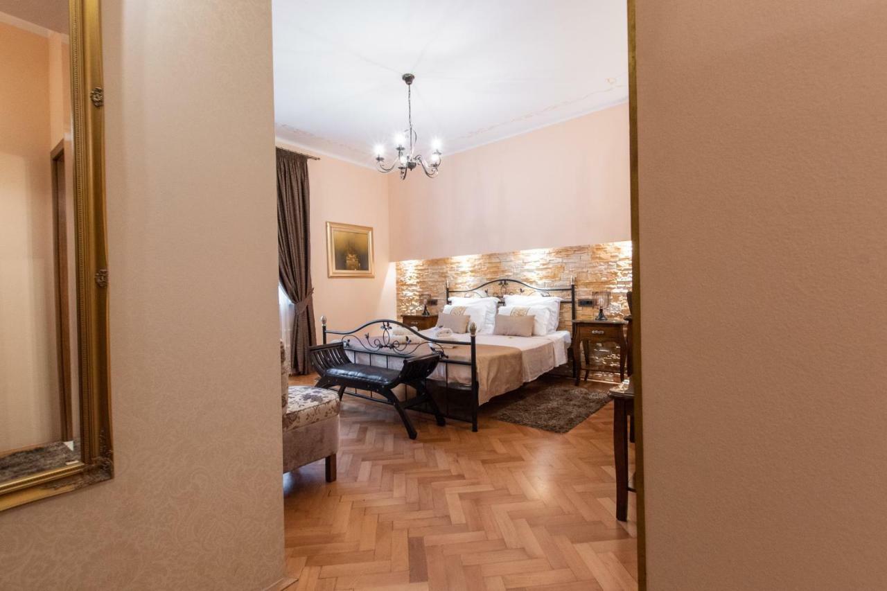 Unique Luxury Rooms Split Exterior photo